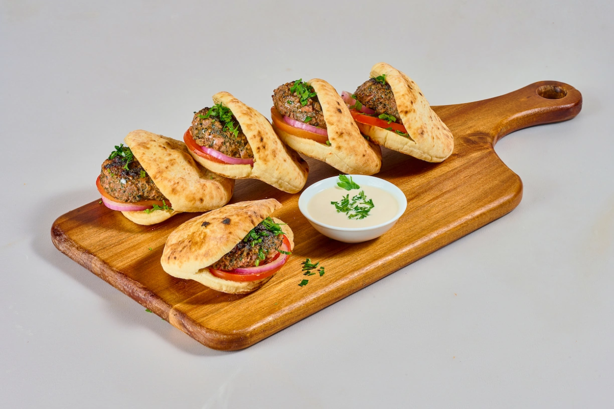 מיני פיתה קבב